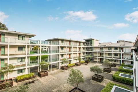 2 bedroom apartment for sale, Brooking House, Rollason Way, Brentwood