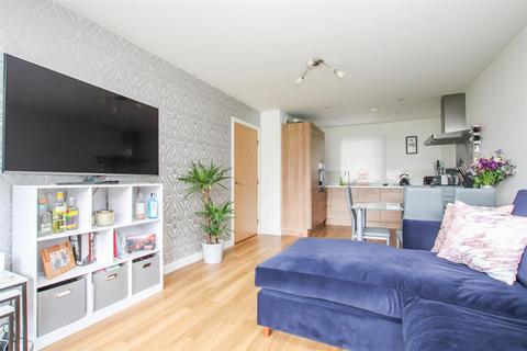 2 bedroom apartment for sale, Brooking House, Rollason Way, Brentwood