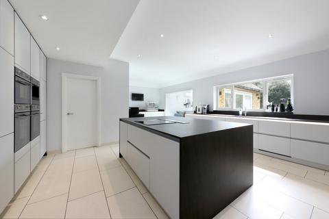 5 bedroom detached house for sale, Dukes Wood Drive, Gerrards Cross, Buckinghamshire