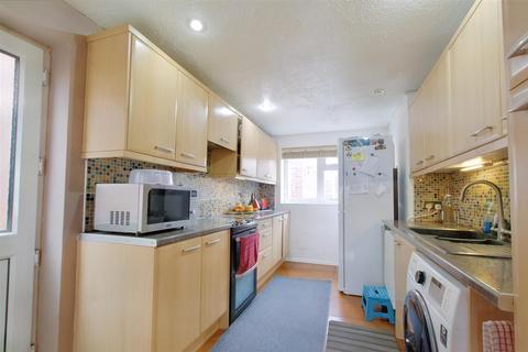 3 bedroom detached house for sale, Haverhill Crescent, Nottingham