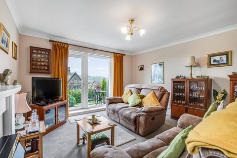 2 bedroom flat for sale, Parish Ghyll Drive, Ilkley, West Yorkshire, LS29