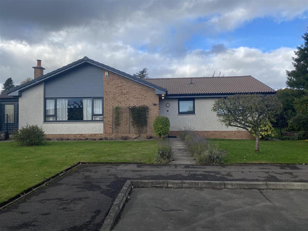 15 Balfour Crescent, Milnathort, Kinross 3 bed detached bungalow to