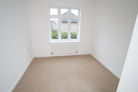 2 bedroom apartment for sale, Odile Mews, Bingley