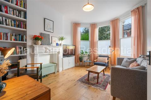 2 bedroom apartment for sale, Mattison Road, Harringay, London, N4