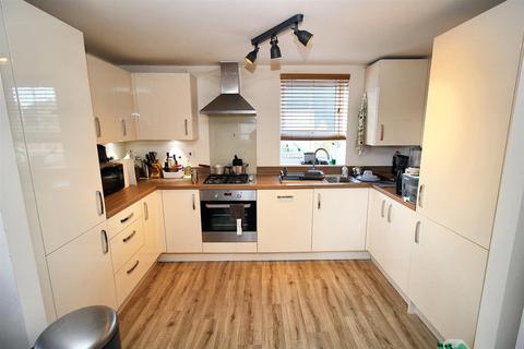 2 bedroom flat for sale, Regeneration way, Beeston