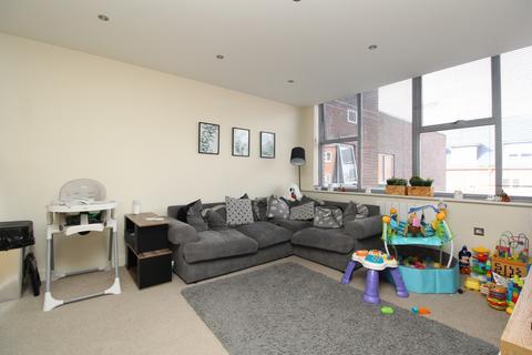 2 bedroom apartment to rent, Commercial Road, Ashley Cross