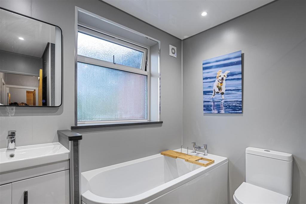33 Dringthorpe Road 13.jpg