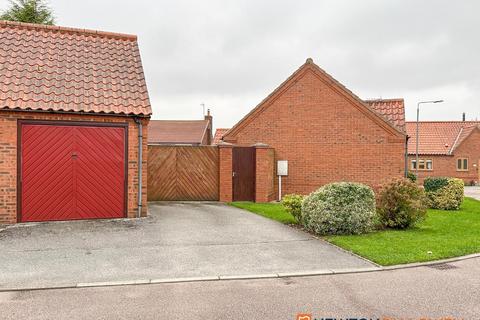 2 bedroom detached bungalow for sale, Elm Tree Rise, 5 NG22