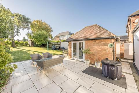 177 Post Office Road, Seisdon, Wolverhampton, WV5 7HA