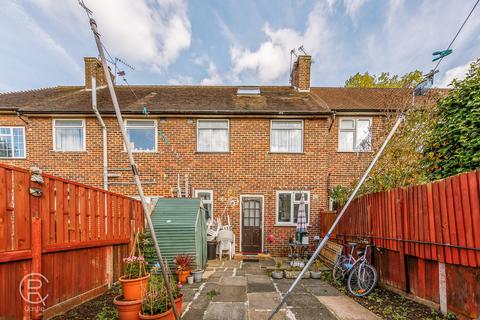 3 bedroom house for sale, Greatdown Road, London, W7