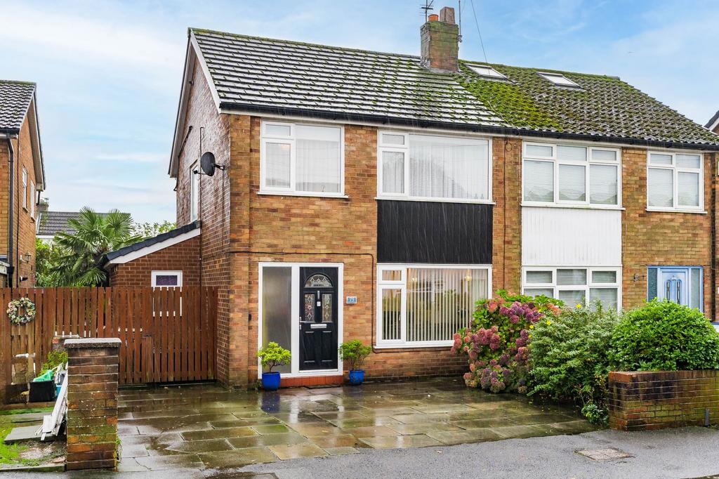Royden Road, Billinge, WN5 3 bed semidetached house for sale £240,000