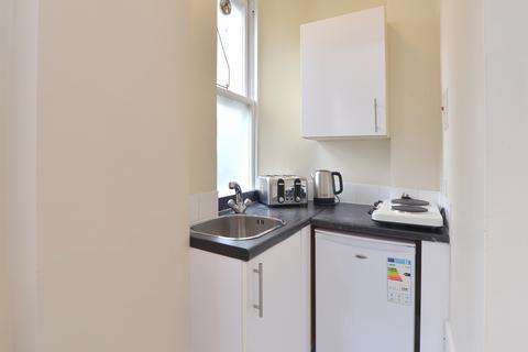 1 bedroom flat to rent, 39 Hill Street, W1J