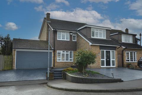 4 bedroom detached house for sale, Pittman Close, Ingrave, Brentwood