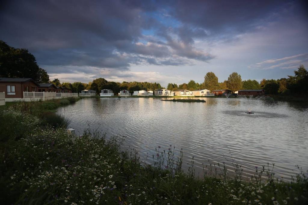 Allerthorpe East Riding of Yorkshire 2 bed static caravan for sale £