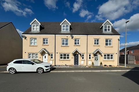 4 bedroom terraced house for sale, Dan Y Cwarre, Carway