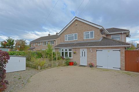 3 bedroom detached house for sale, Bewdley Avenue, Telford Estate, Shrewsbury