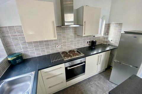 4 bedroom house to rent, Rhyddings Park Road, Brynmill, , Swansea