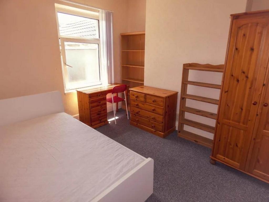 E8b8e971-07ba-4188-b