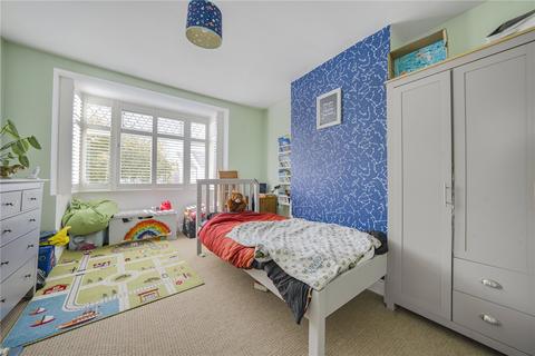 35 Alton Gardens, Twickenham, TW2 7PD