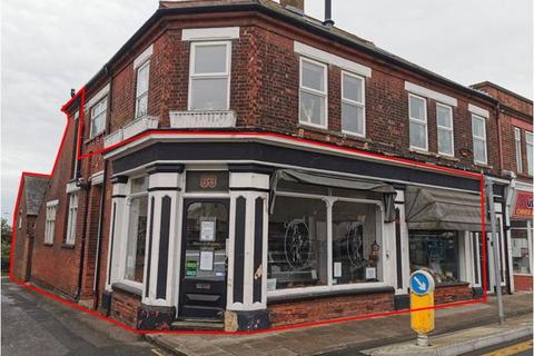 1 bedroom end of terrace house for sale, High Street, Gorleston