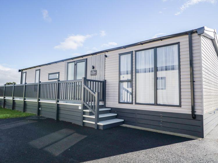 Allerthorpe East Riding of Yorkshire 2 bed static caravan for sale £