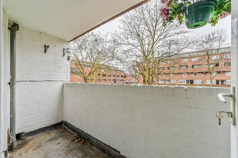 1 bedroom flat to rent, Partington Close, Archway, London, N19