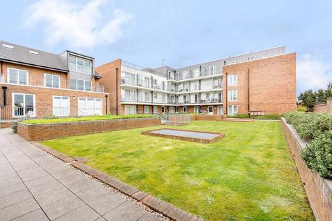 2 bedroom apartment for sale, Lankaster Gardens, London N2