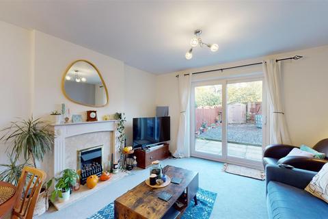 2 bedroom terraced house to rent, Gresley Drive, Stamford