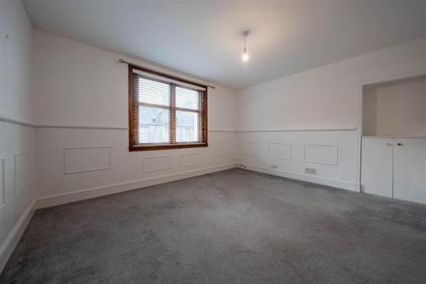 2 bedroom flat for sale, East High Street, Crieff