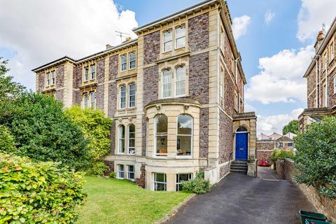 Flat 5, 5 All Saints Road, Bristol, BS8 2JG