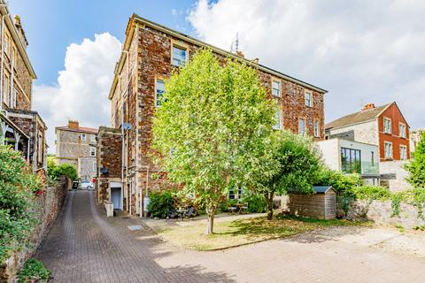 Flat 5, 5 All Saints Road, Bristol, BS8 2JG