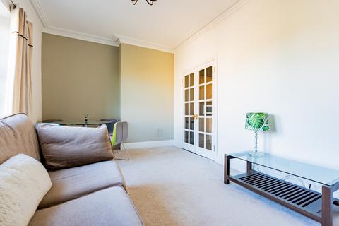 Flat 5, 5 All Saints Road, Bristol, BS8 2JG