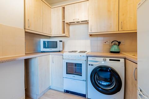 Flat 5, 5 All Saints Road, Bristol, BS8 2JG