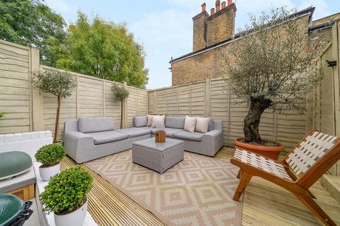 1 bedroom flat for sale, Ashurst Gardens, Tulse Hill, London SW2