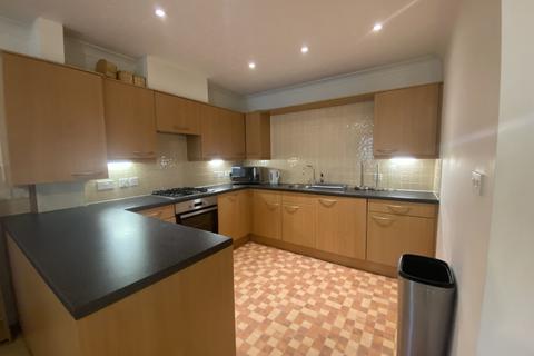 2 bedroom flat to rent, Cavendish Court, Oak Hill Close, Harborne, Birmingham, B17