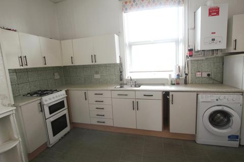 2 bedroom terraced house for sale, Fountain Street, Morley, LS27