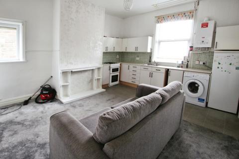 2 bedroom terraced house for sale, Fountain Street, Morley, LS27