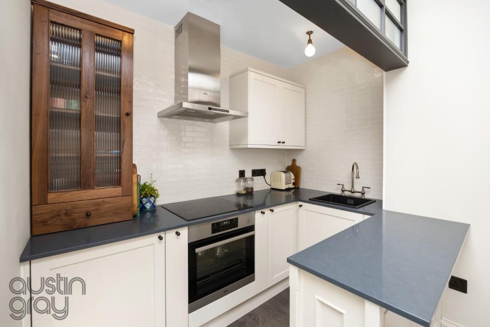 Goldsmid Road, 3 BEDROOM KITCHEN 006.jpg