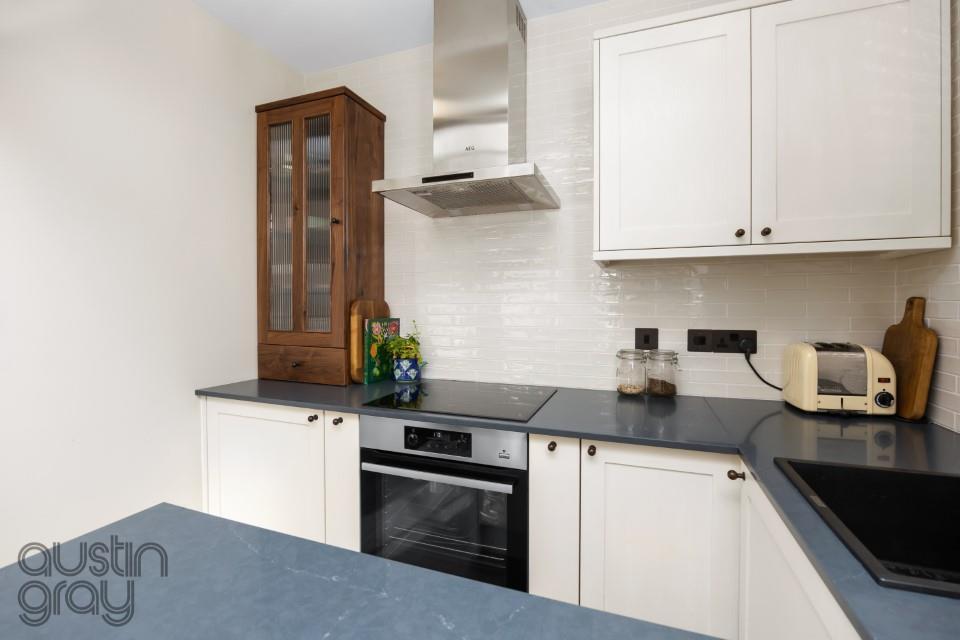 Goldsmid Road, 3 BEDROOM KITCHEN 007.jpg