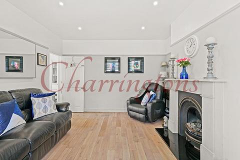 2 bedroom flat for sale, Two Bedroom Garden Flat For Sale Park Road NW4