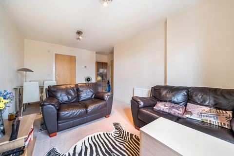 2 bedroom apartment for sale, Taywood Road, Northolt, Middlesex