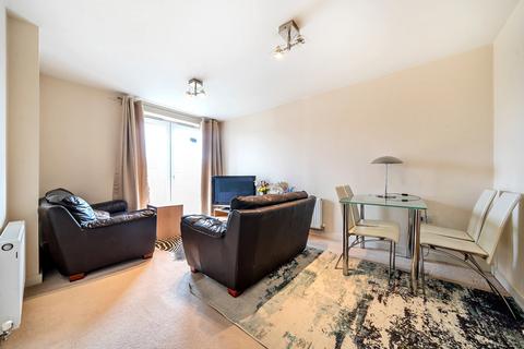 2 bedroom apartment for sale, Taywood Road, Northolt, Middlesex