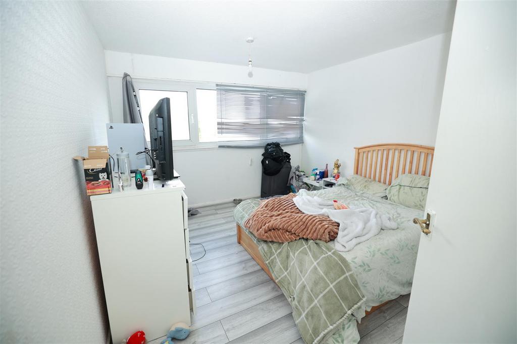 R6  3425.jpg