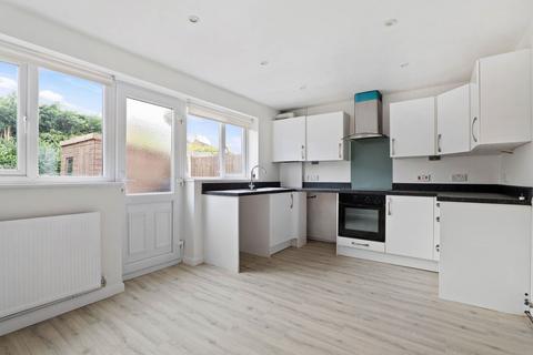 11 Ellison Avenue, Worcester, WR2 6EG