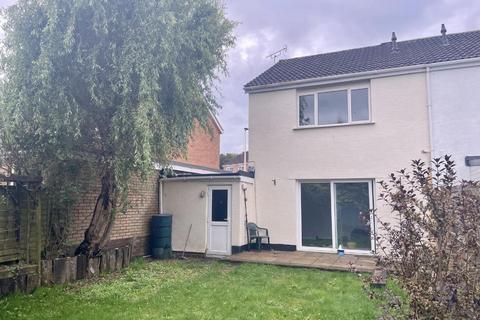 3 bedroom semi-detached house to rent, Heal Park Crescent, Fremington, EX31