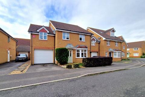 4 bedroom detached house for sale, Martinet Drive, Lee-on-the-Solent, Hampshire, PO13