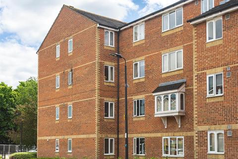 Linwood Crescent, Enfield