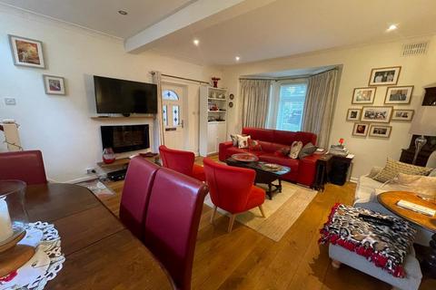 1 bedroom terraced house to rent, Burnaby Gardens, Chiswick, West London