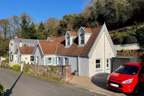 3 bedroom detached house to rent, Le Mont Les Vaux, St Brelade, Jersey, JE3