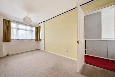 16 Chieveley Road, Bexleyheath, DA7 6AH